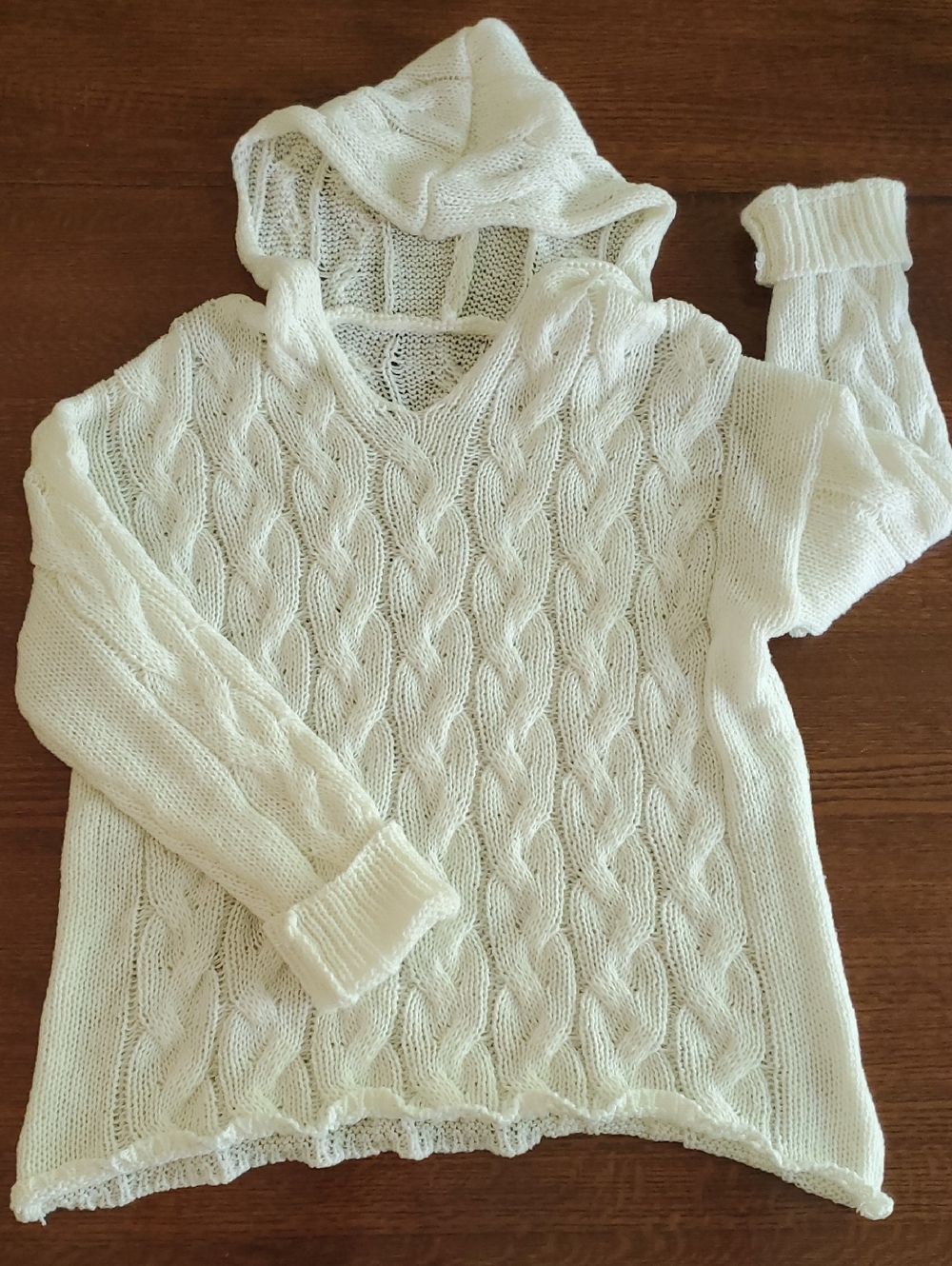 Women’s Cream Cable Knit Hooded Sweater